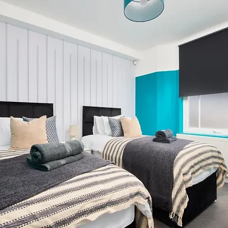 The Stunning Gems Of Central Apartment Bristol