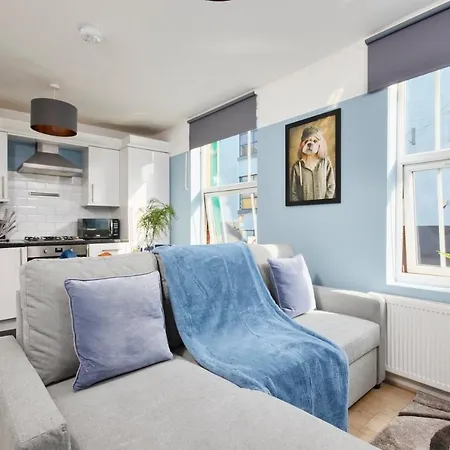 The Stunning Gems Of Central Apartment
