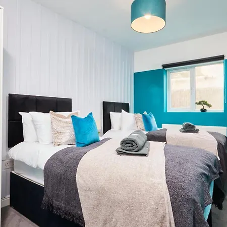 The Stunning Gems Of Central Apartment *