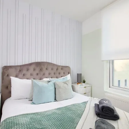 The Stunning Gems Of Central Apartment
