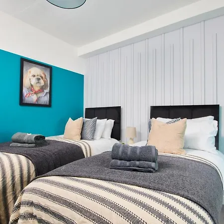 The Stunning Gems Of Central Apartment *