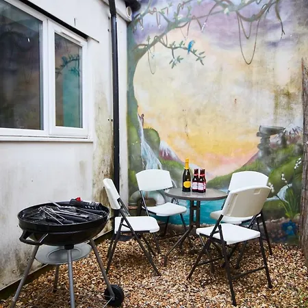 The Stunning Gems Of Central Apartment Bristol
