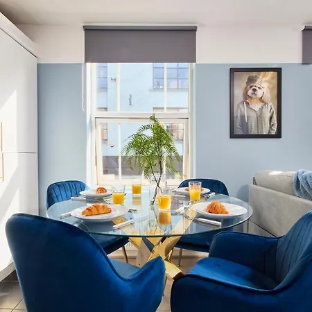 The Stunning Gems Of Central Apartment Bristol
